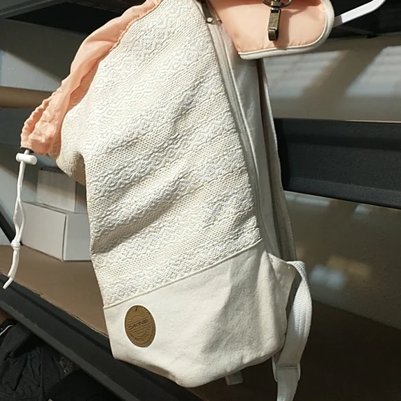 Dakine Backpack 🎒 - Picture 5 of 8